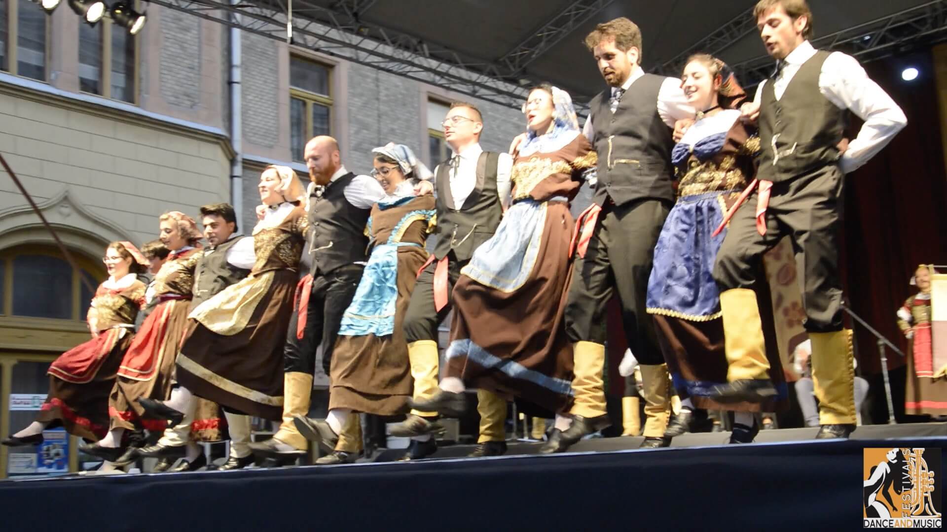 A choir singing traditional Hungarian songs.