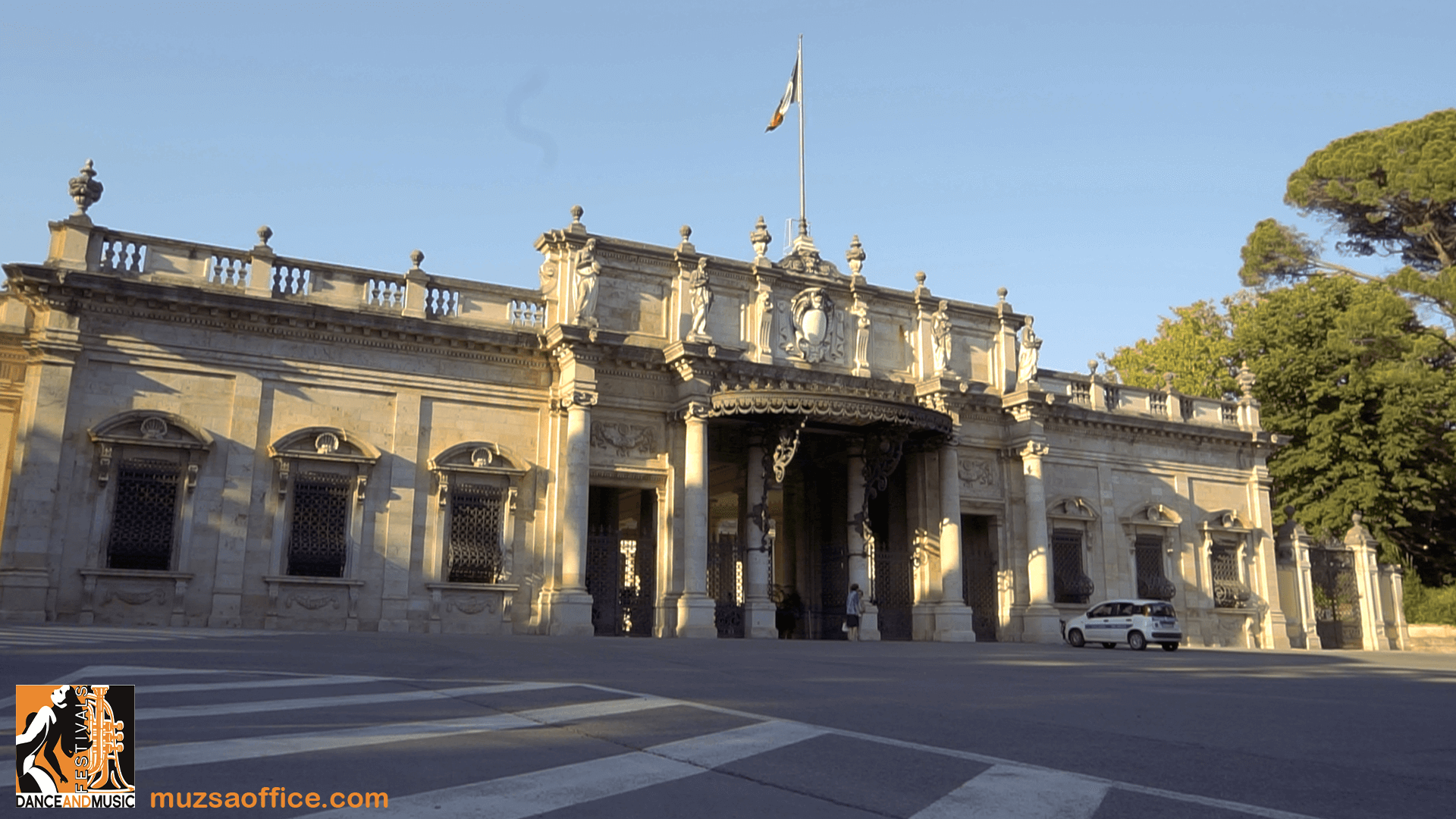Musicians playing at the Montecatini festival.