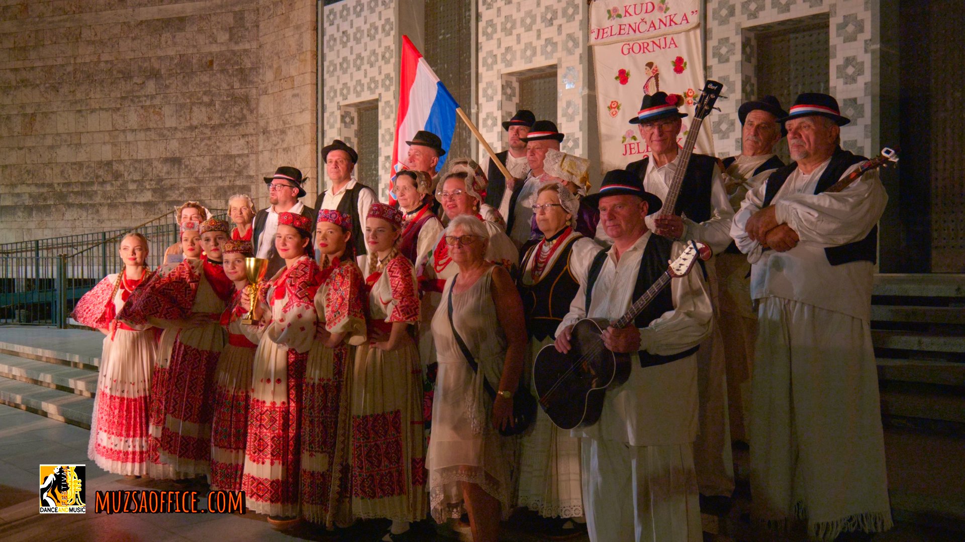 Traditional costumes at the Montecatini festival.