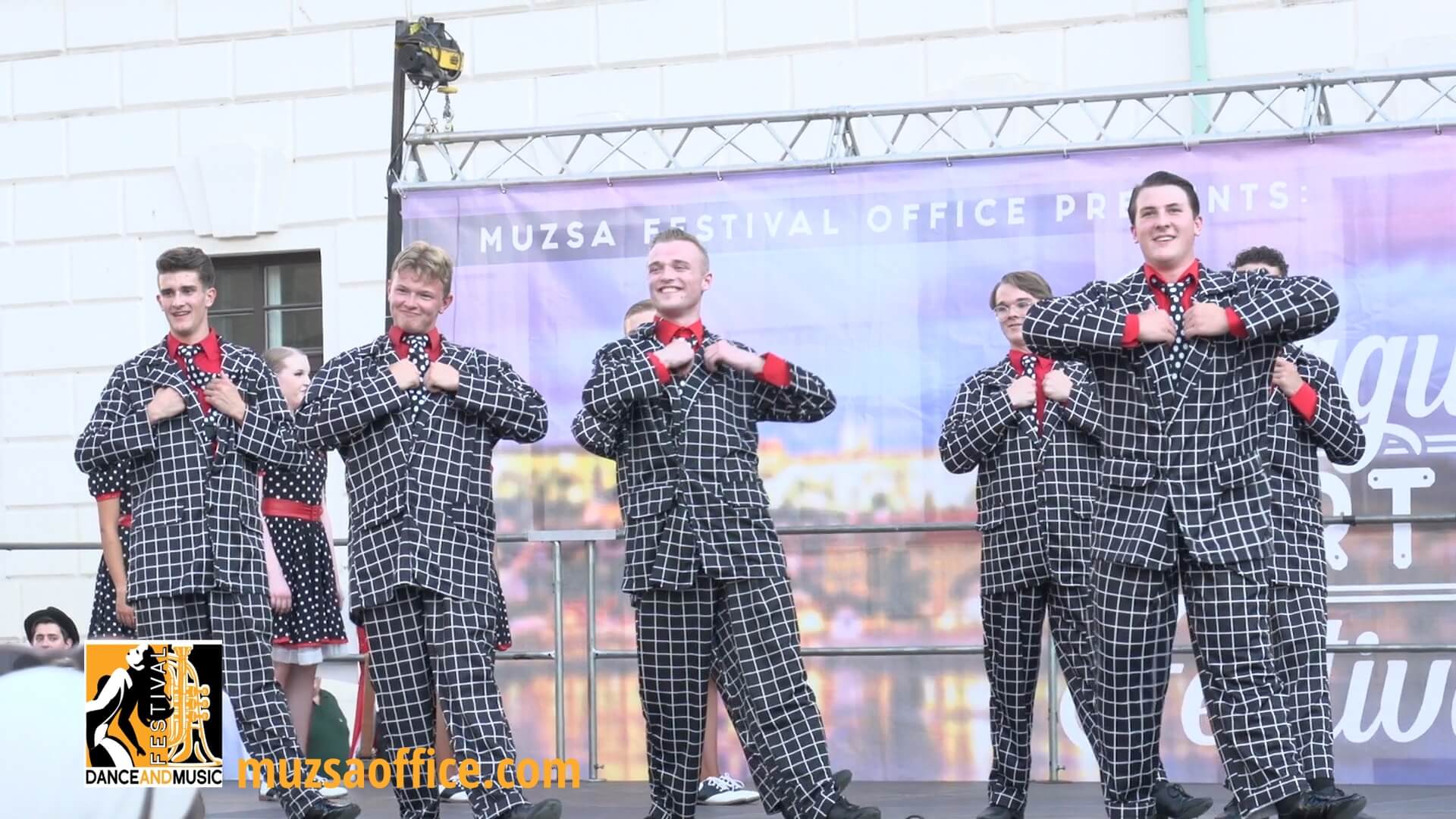 Prague performance 12